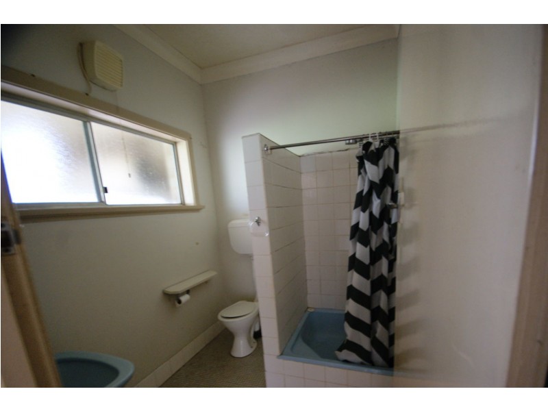 1/450 Maher Street, Deniliquin NSW 2710