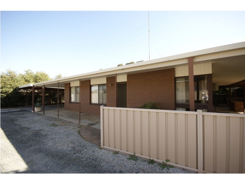 523 St Michael St, Deniliquin NSW 2710