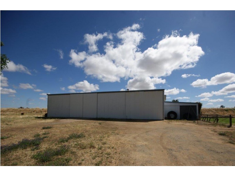 Windy Corner Finley Road (Riverina Hwy), Deniliquin NSW 2710