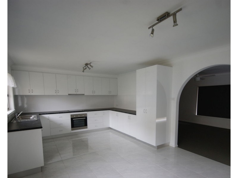 428 Wood Street, Deniliquin NSW 2710