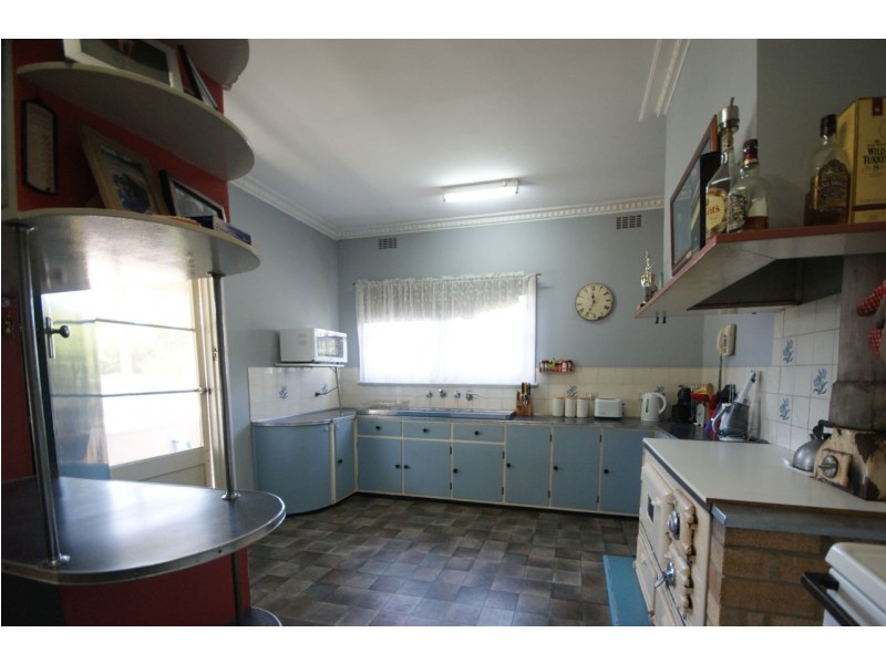 525 Maher Street, Deniliquin NSW 2710