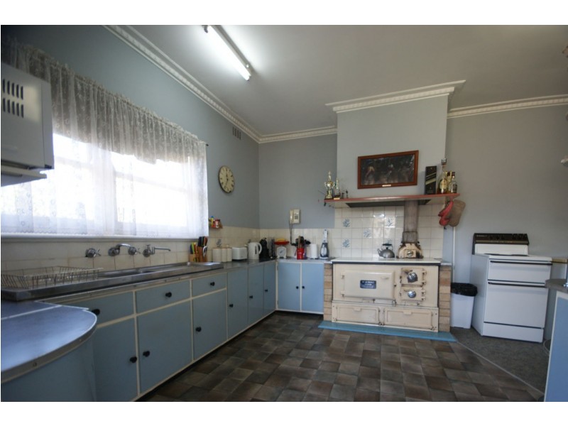 525 Maher Street, Deniliquin NSW 2710