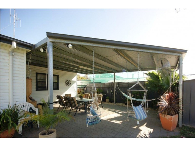 128 Decimus Street, Deniliquin NSW 2710