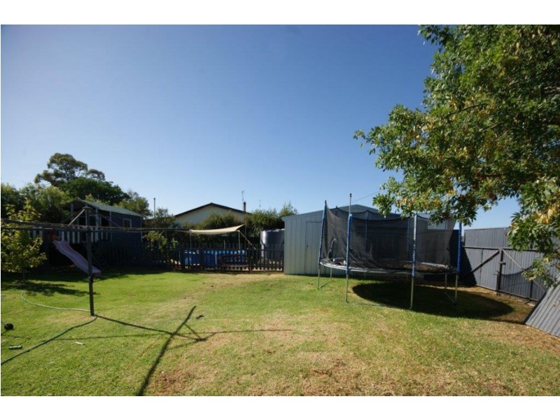 128 Decimus Street, Deniliquin NSW 2710