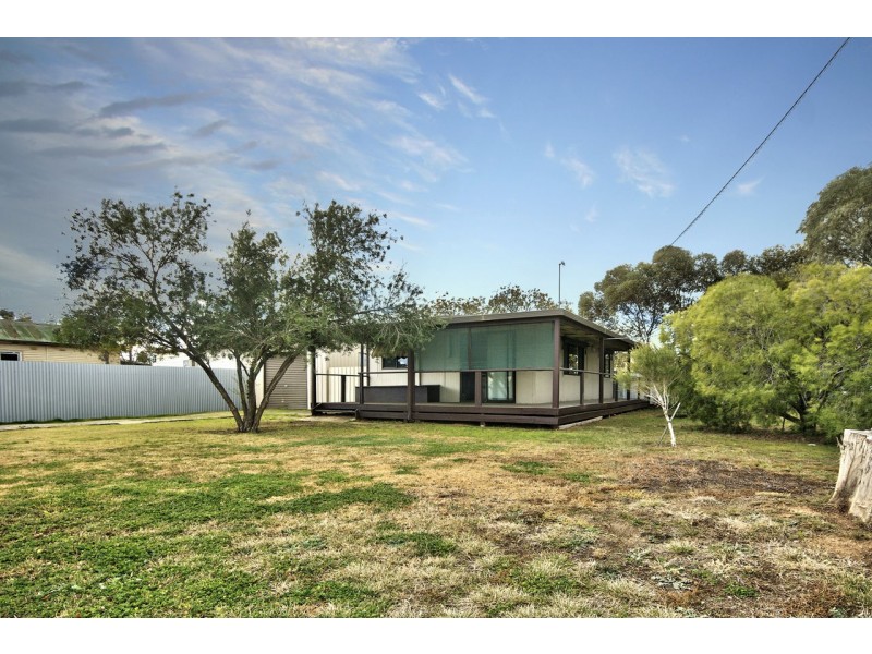 129 Hardinge Street, Deniliquin NSW 2710