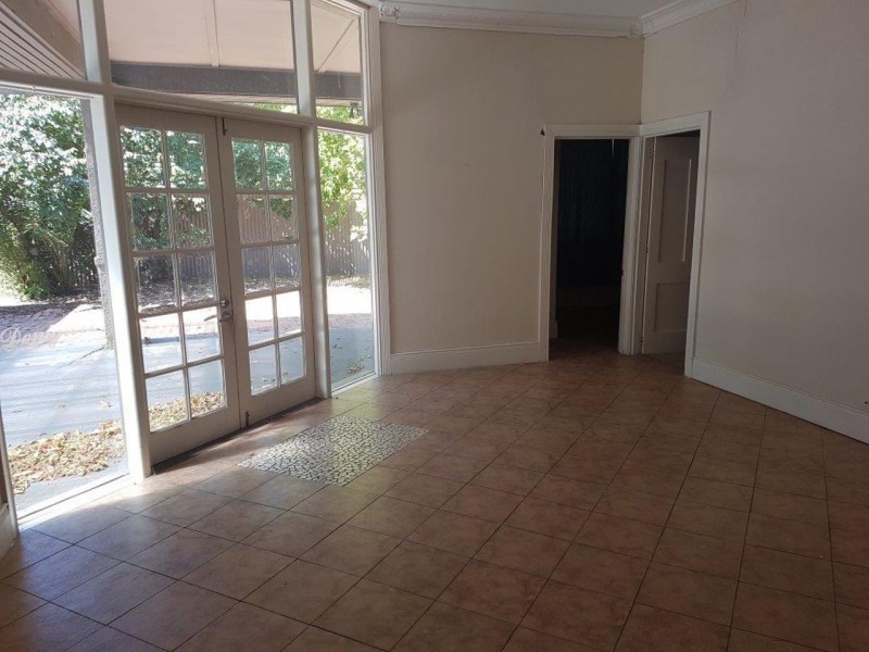 351 Henry Street, Deniliquin NSW 2710