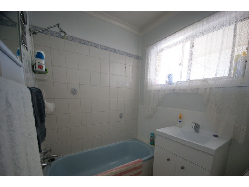 1 Greaves Crescent, Deniliquin NSW 2710