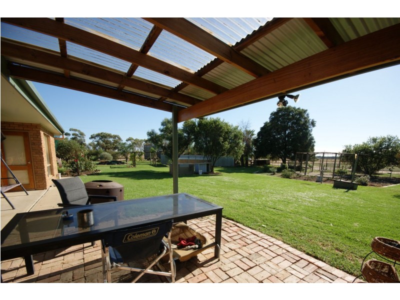 120 McCrabb Road, Deniliquin NSW 2710