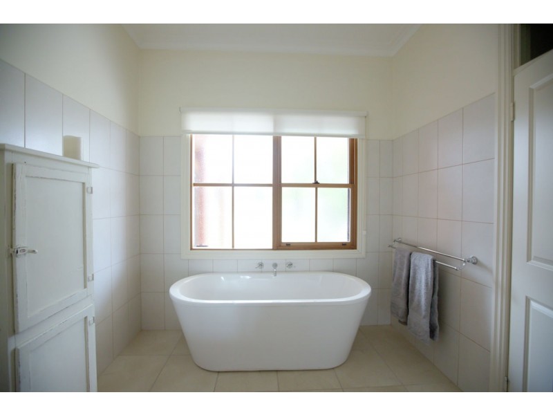 553-571 Harfleur Street, Deniliquin NSW 2710