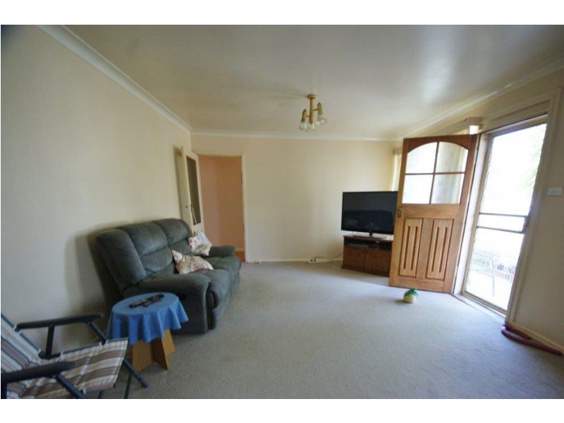 14 Robertson Crescent, Deniliquin NSW 2710