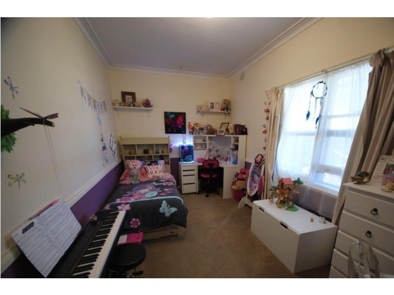 128 Decimus Street, Deniliquin NSW 2710