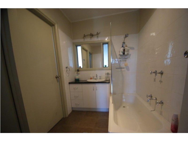 128 Decimus Street, Deniliquin NSW 2710