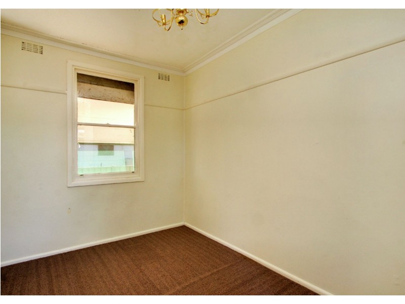 291 Sloane Street, Deniliquin NSW 2710