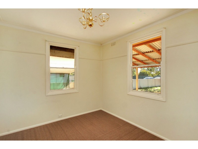 291 Sloane Street, Deniliquin NSW 2710