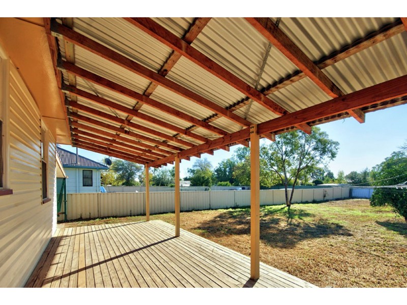 291 Sloane Street, Deniliquin NSW 2710