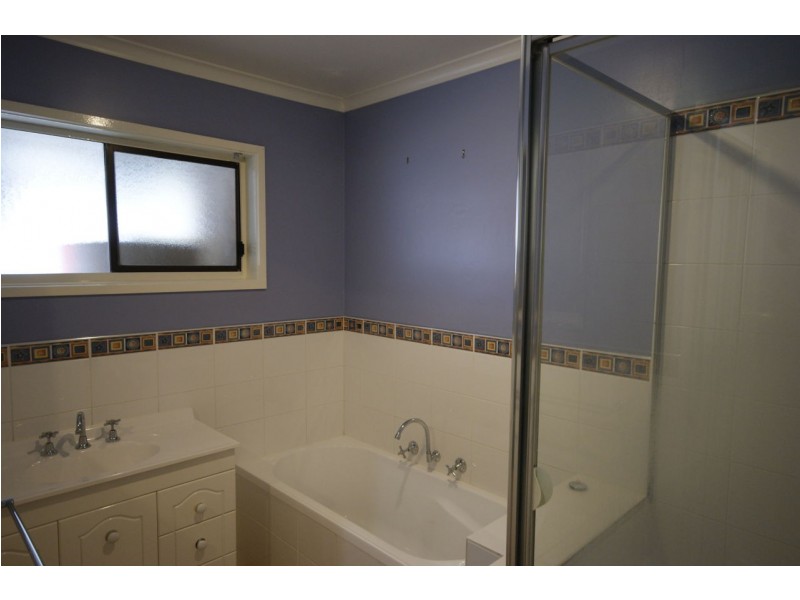 7 Johnston Crescent, Deniliquin NSW 2710