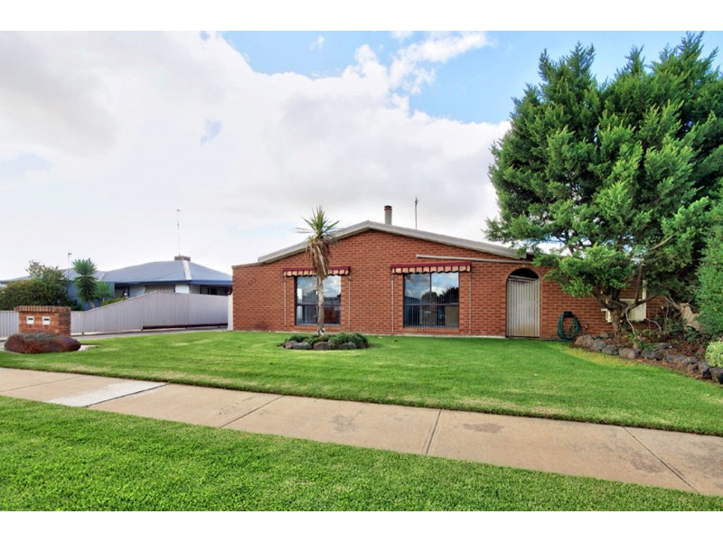 1/453 Sloane Street, Deniliquin NSW 2710