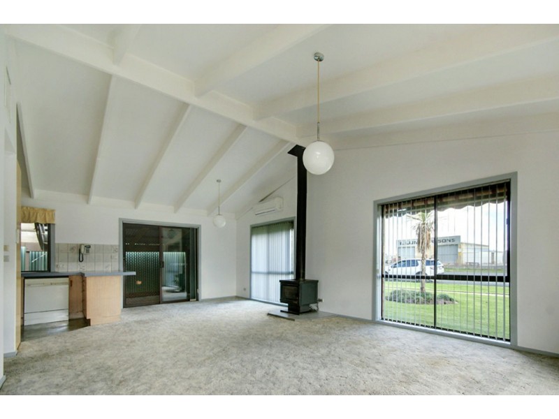 1/453 Sloane Street, Deniliquin NSW 2710