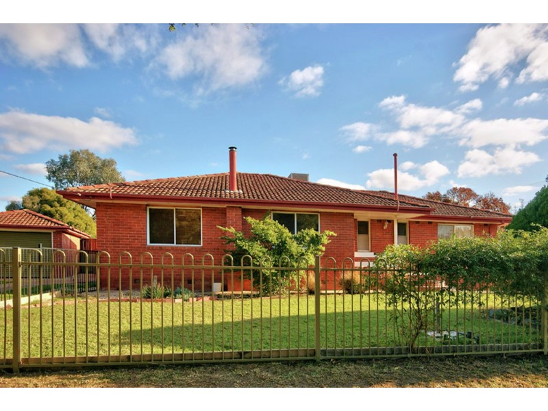 116 Hughes St, Deniliquin NSW 2710