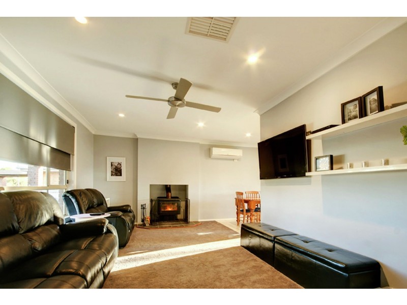 119 Burton Street, Deniliquin NSW 2710