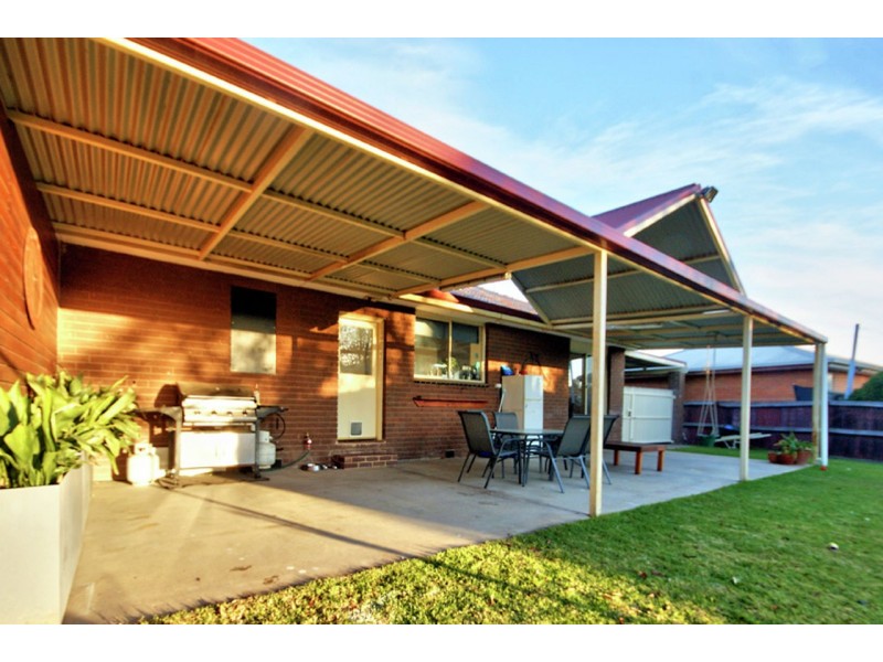 119 Burton Street, Deniliquin NSW 2710