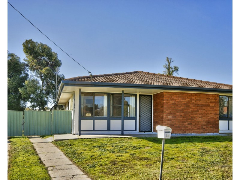18 Ballantyne Crescent, Deniliquin NSW 2710