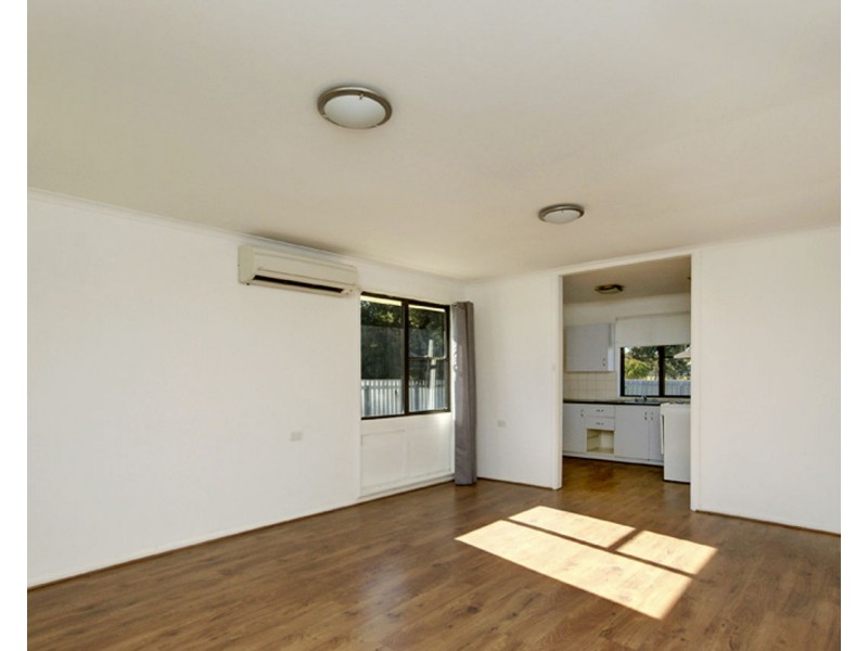 18 Ballantyne Crescent, Deniliquin NSW 2710