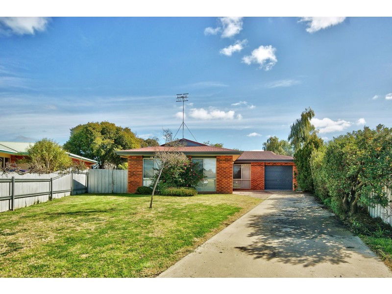 9 Norris Court, Deniliquin NSW 2710