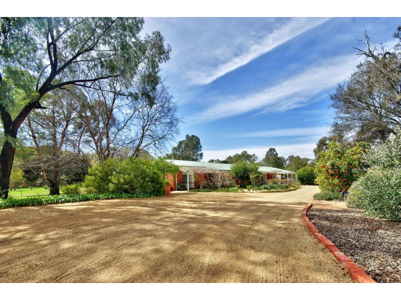 47 Cooinda Lane, Deniliquin NSW 2710