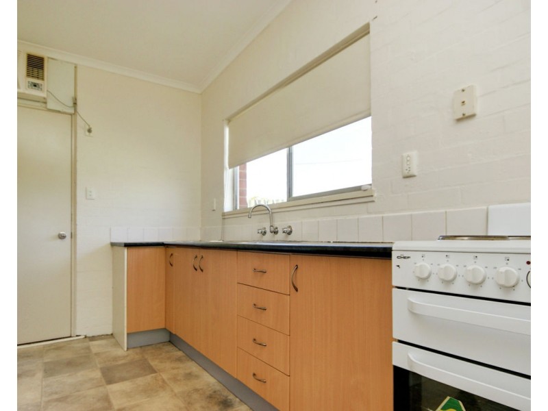 1/130 Macauley Street, Deniliquin NSW 2710