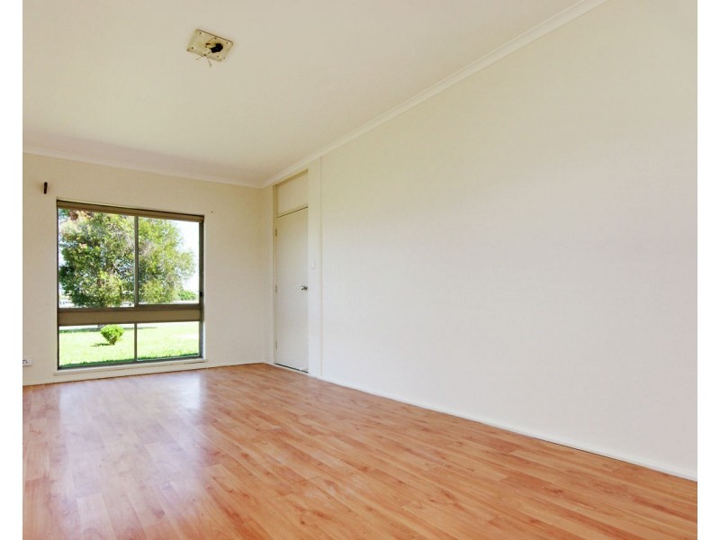 1/130 Macauley Street, Deniliquin NSW 2710