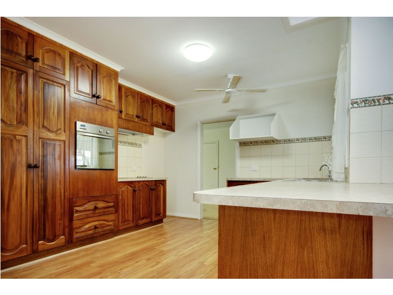 9 Mazamet Court, Deniliquin NSW 2710