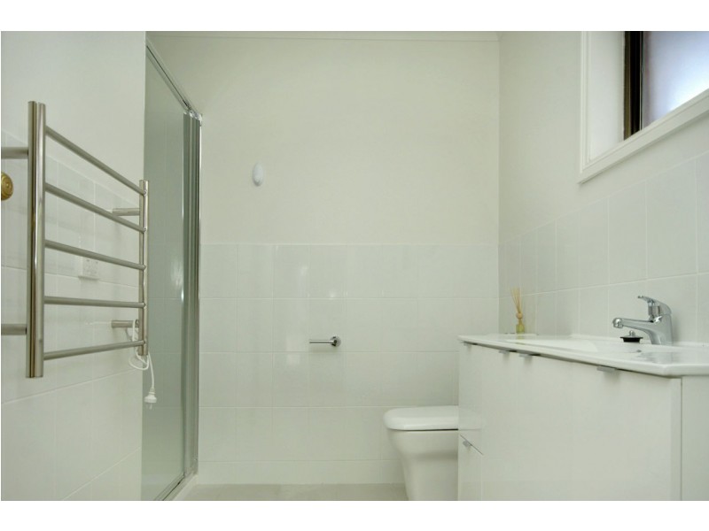 9 Mazamet Court, Deniliquin NSW 2710