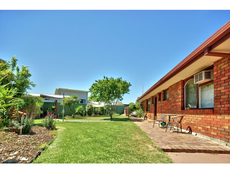 71 Decimus Street, Deniliquin NSW 2710