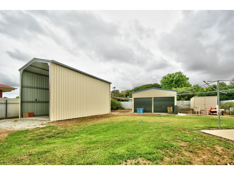 292 Finley Road, Deniliquin NSW 2710