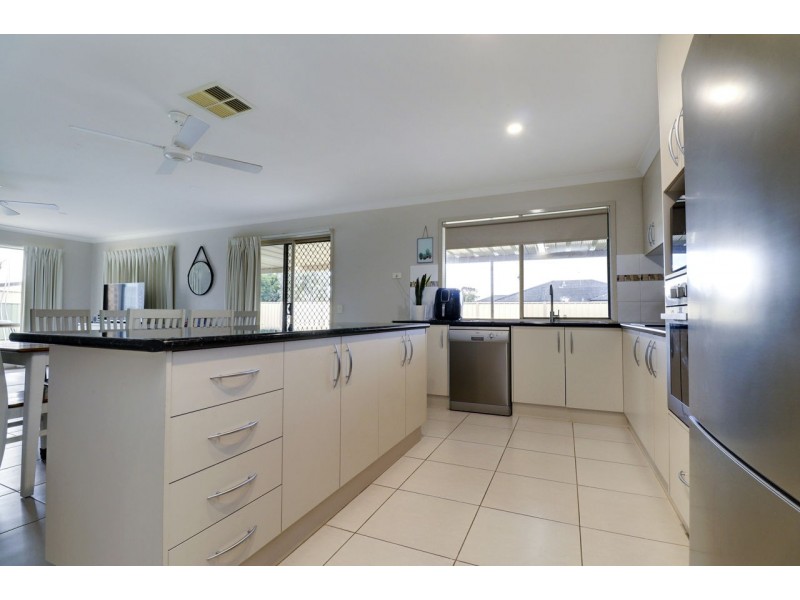 215 Hetherington Street, Deniliquin NSW 2710