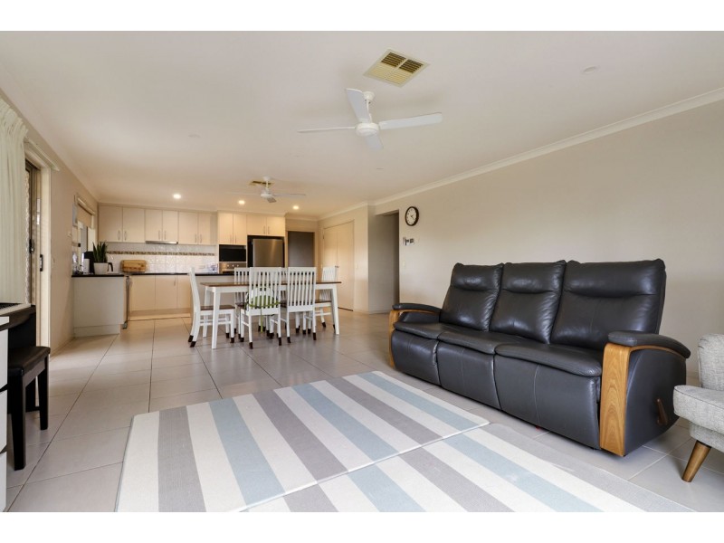 215 Hetherington Street, Deniliquin NSW 2710