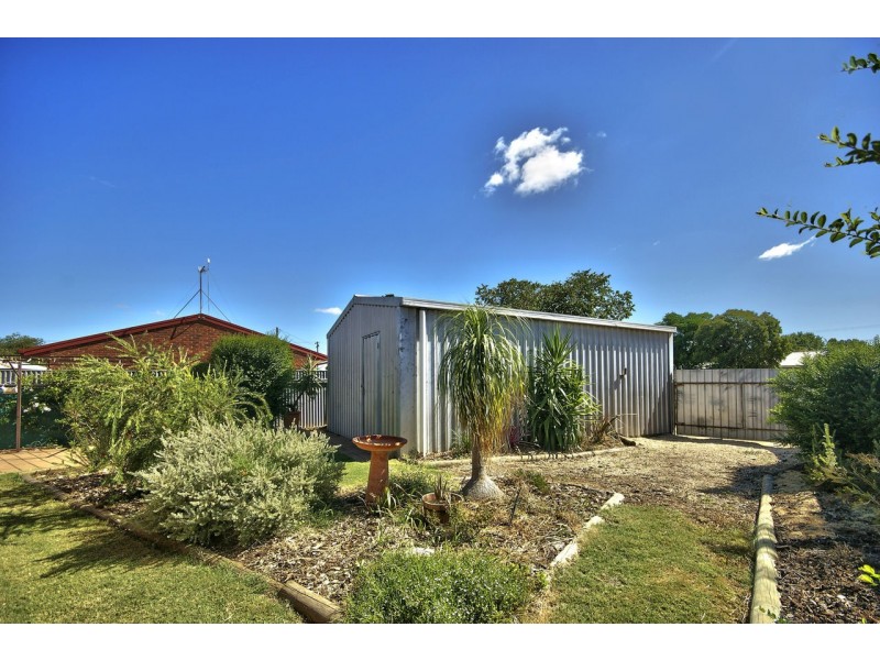 2/433 Wood Street, Deniliquin NSW 2710