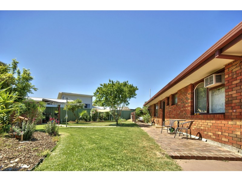 71 Decimus Street, Deniliquin NSW 2710