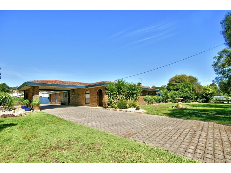 312 Finley Road, Deniliquin NSW 2710