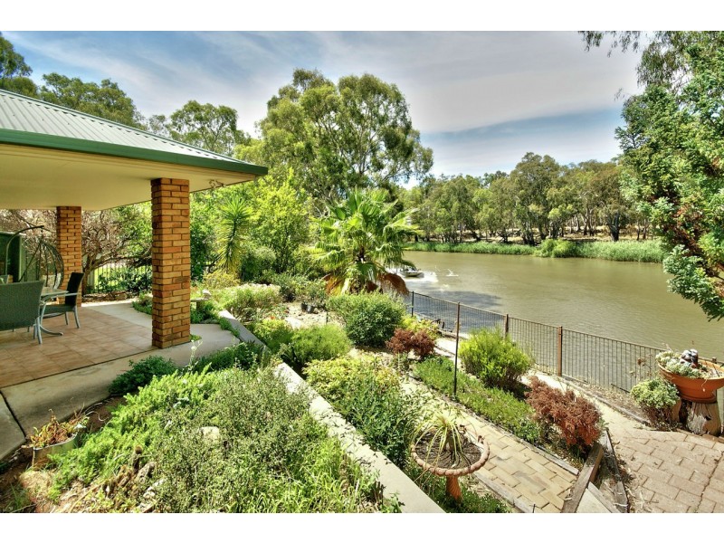 523A St Michael St, Deniliquin NSW 2710
