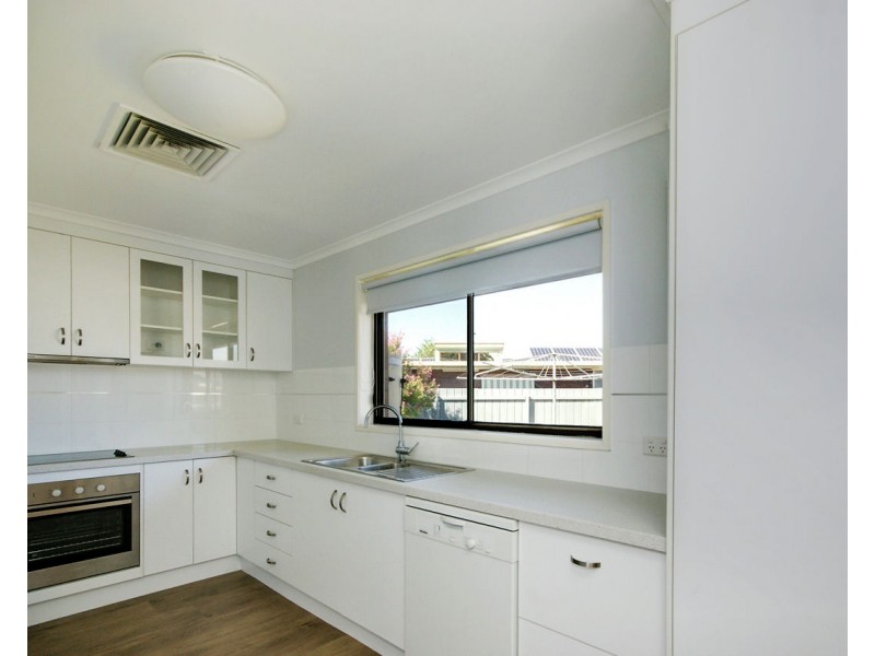 15 Gillespie Court, Deniliquin NSW 2710