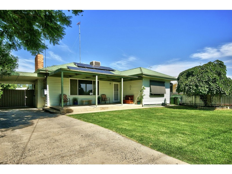 502 Poictiers Street, Deniliquin NSW 2710