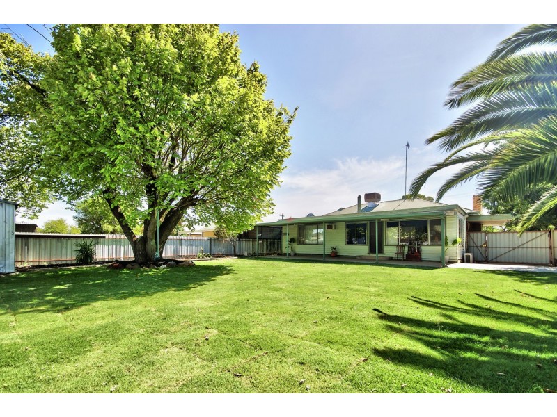 502 Poictiers Street, Deniliquin NSW 2710