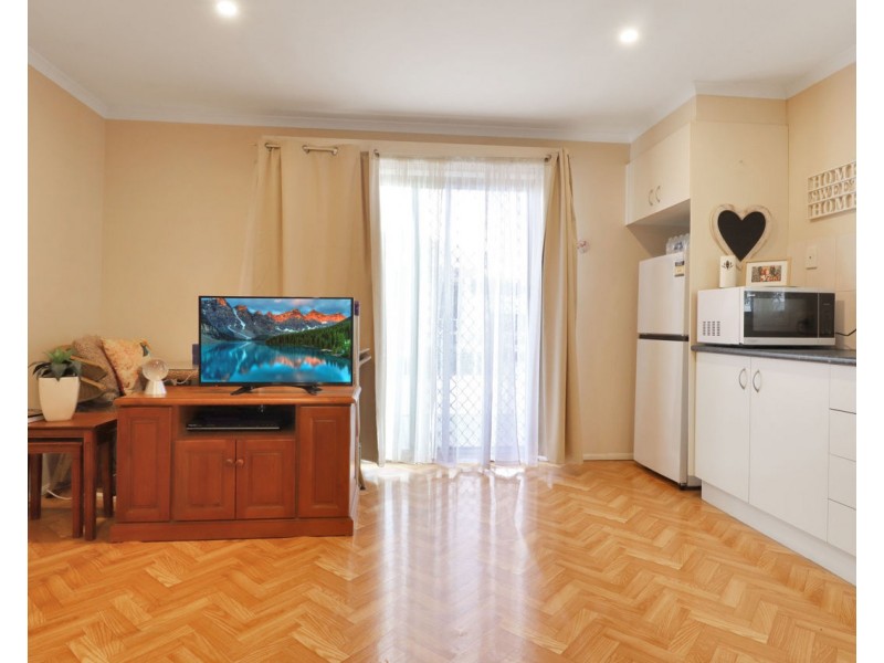 24/73-75 Butler Street, Deniliquin NSW 2710