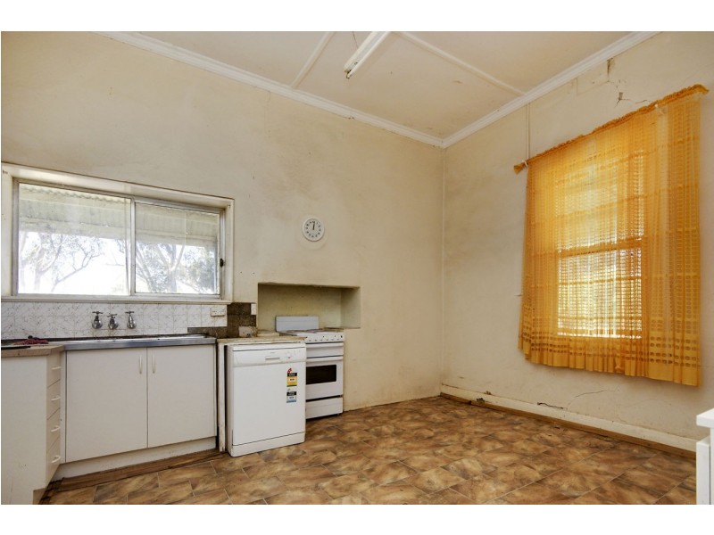 47 Fawns Road, Deniliquin NSW 2710