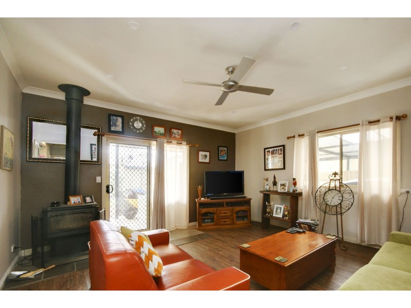 131 Hardinge St, Deniliquin NSW 2710