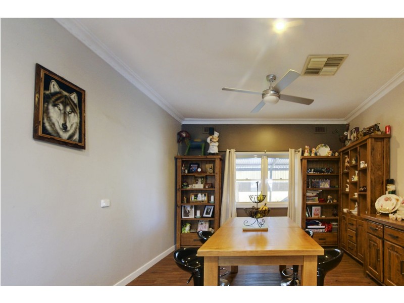 131 Hardinge St, Deniliquin NSW 2710