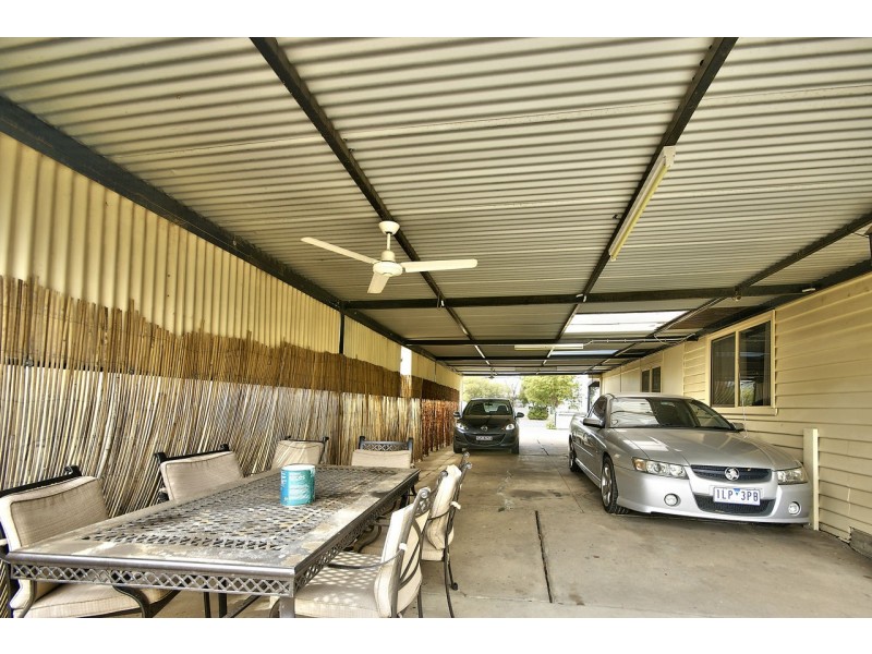 131 Hardinge St, Deniliquin NSW 2710