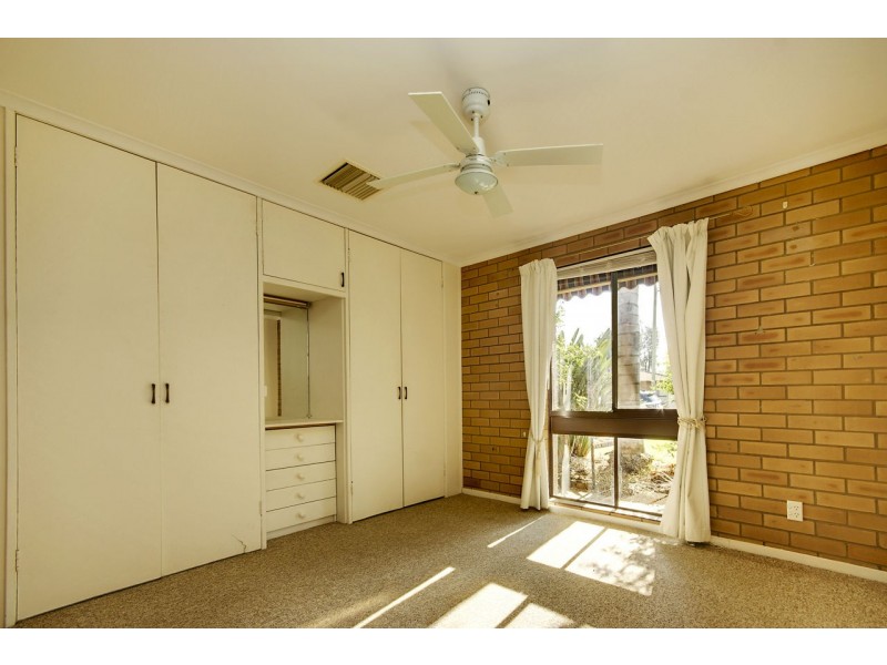 114 Burton Street, Deniliquin NSW 2710